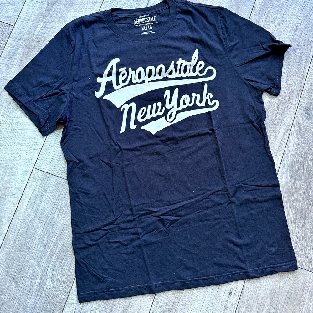 Like brand new - Vintage Aeropostale tshirt